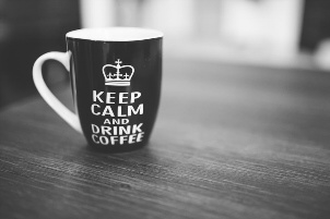 Kaffetasse mit Aufschrift: Keep calm and drink coffee